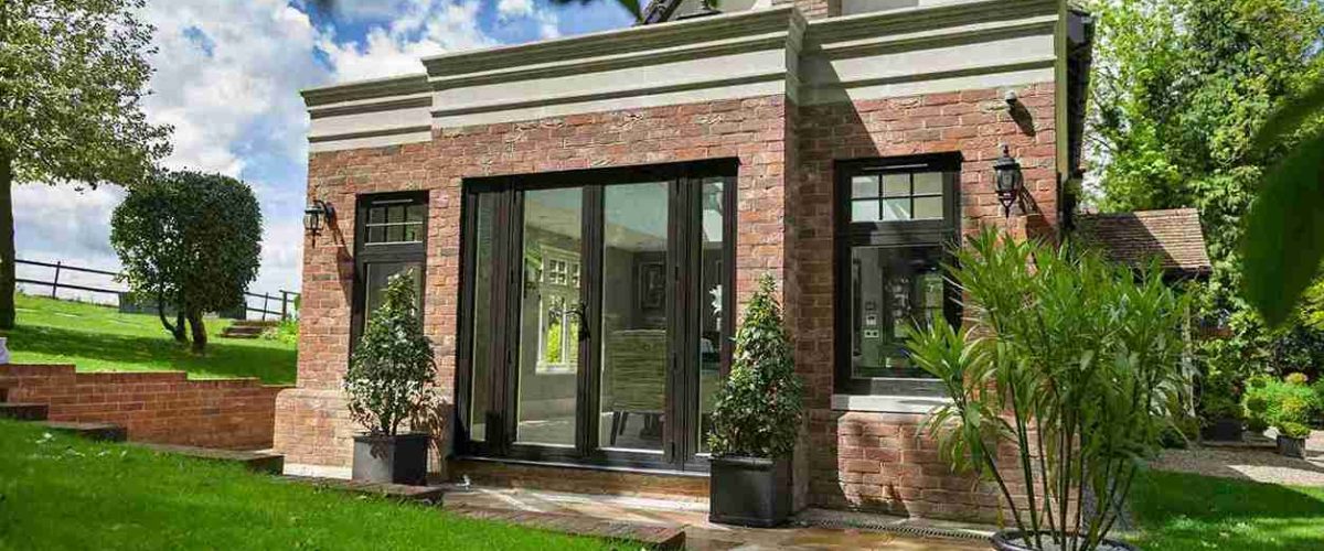 residence 9 doors